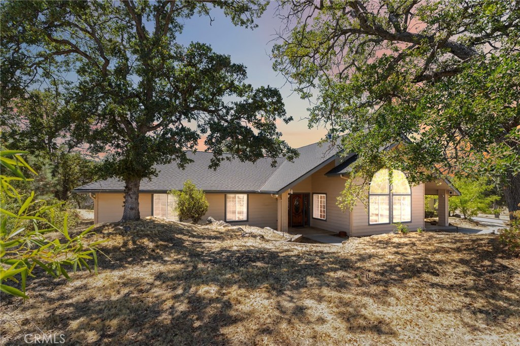 30270 Corral Dr, Coarsegold, CA 93614