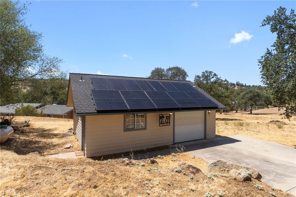 30270 Corral Dr, Coarsegold, CA 93614