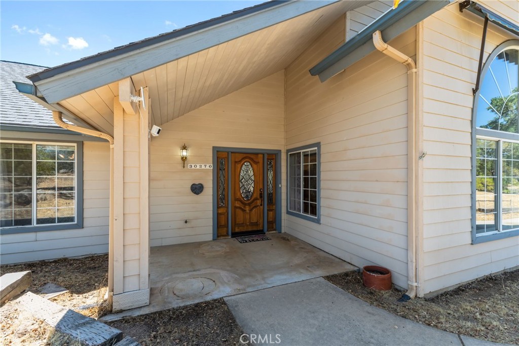 30270 Corral Dr, Coarsegold, CA 93614