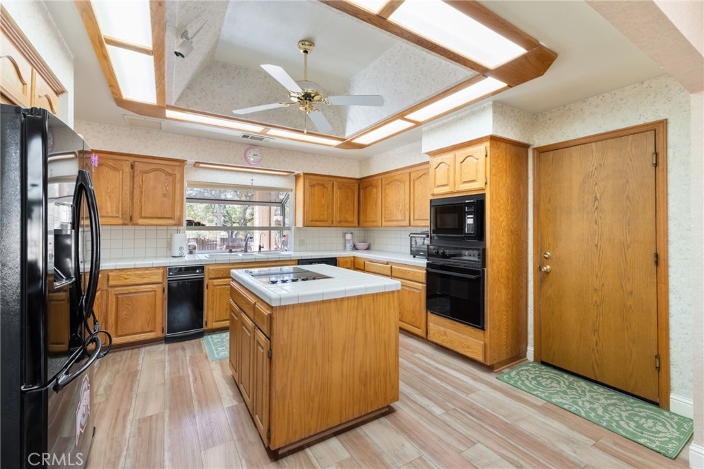 30270 Corral Dr, Coarsegold, CA 93614