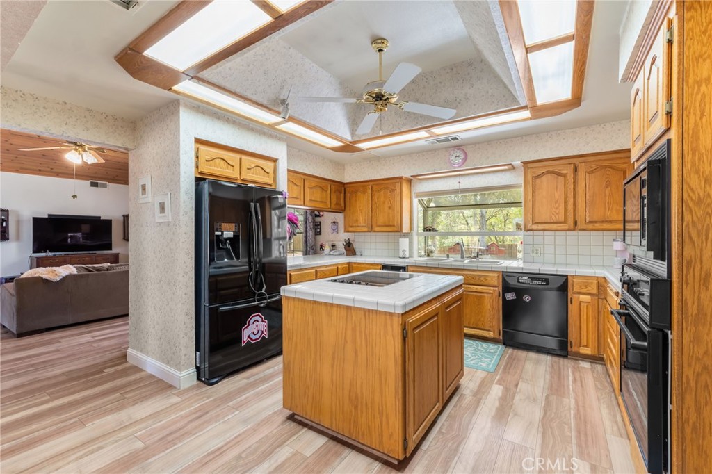 30270 Corral Dr, Coarsegold, CA 93614