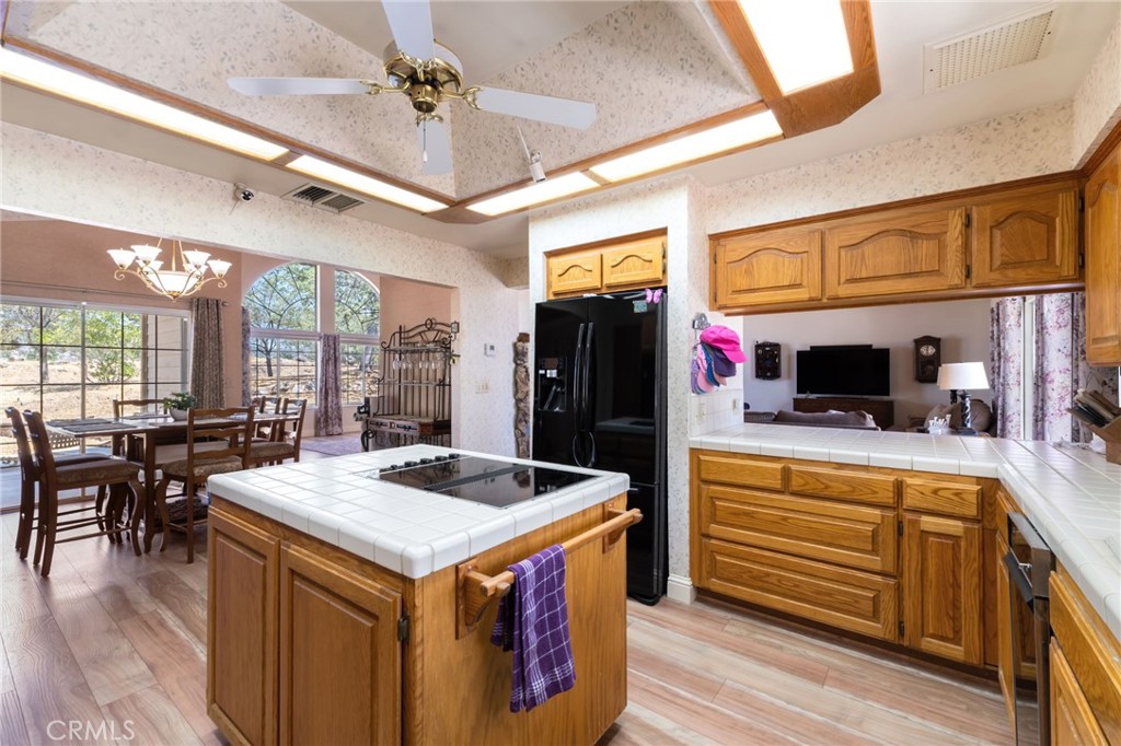 30270 Corral Dr, Coarsegold, CA 93614