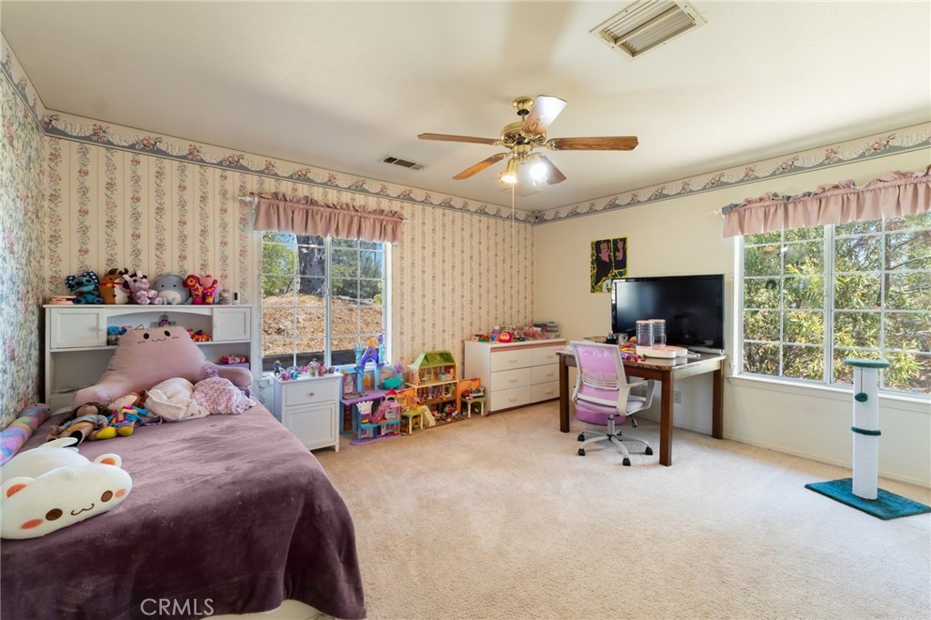 30270 Corral Dr, Coarsegold, CA 93614