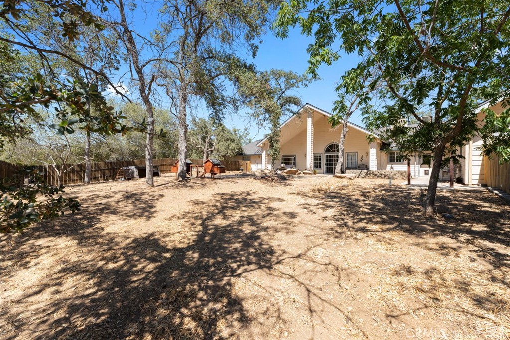 30270 Corral Dr, Coarsegold, CA 93614
