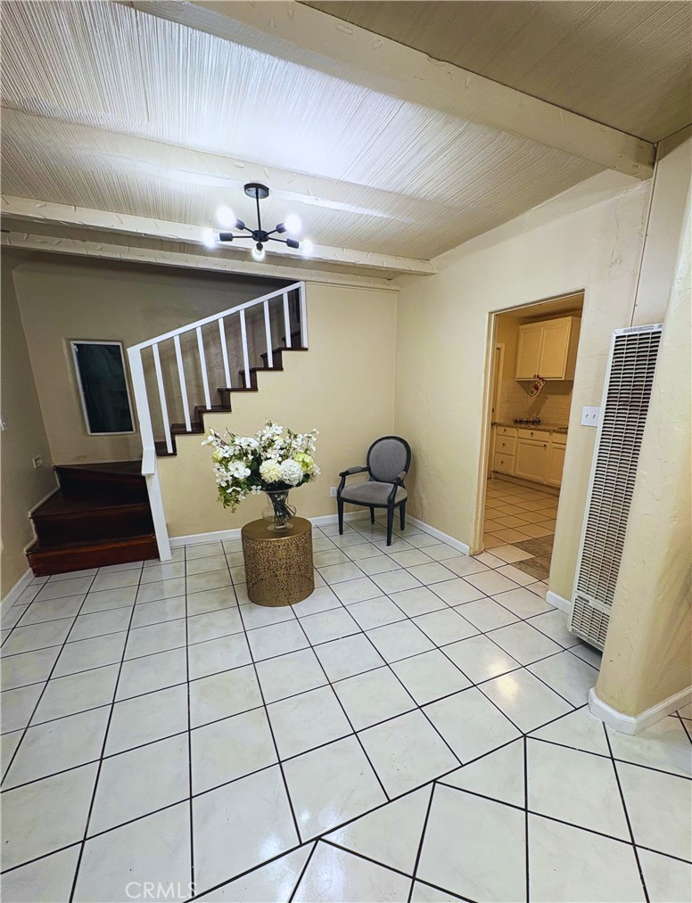 4762 E Grant, Fresno, CA 93702