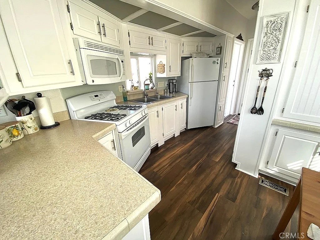 200 S Dolliver St #48, Pismo Beach, CA 93449