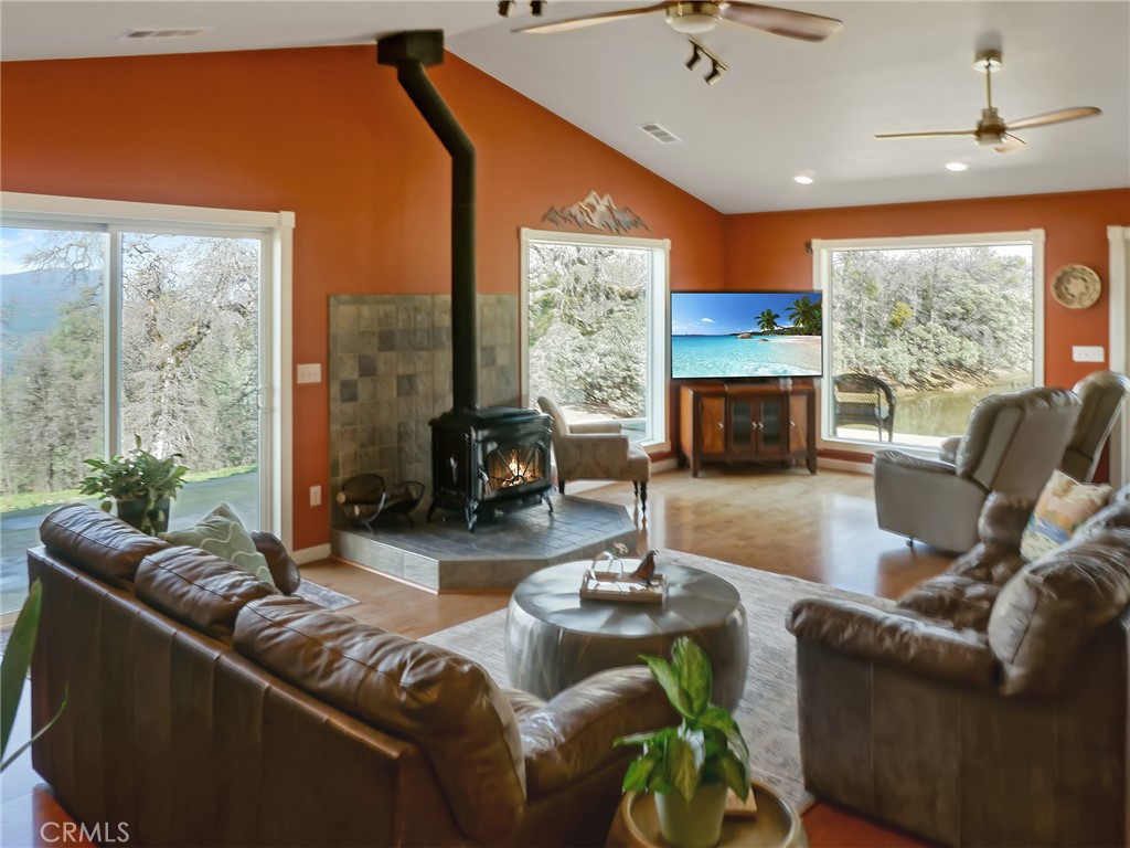 6097 Sherlock Rd, Midpines, CA 95345