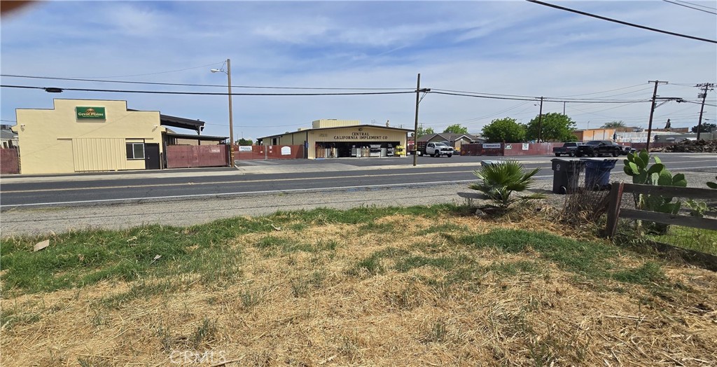 0 W Inyo Ave, Tulare, CA 93274