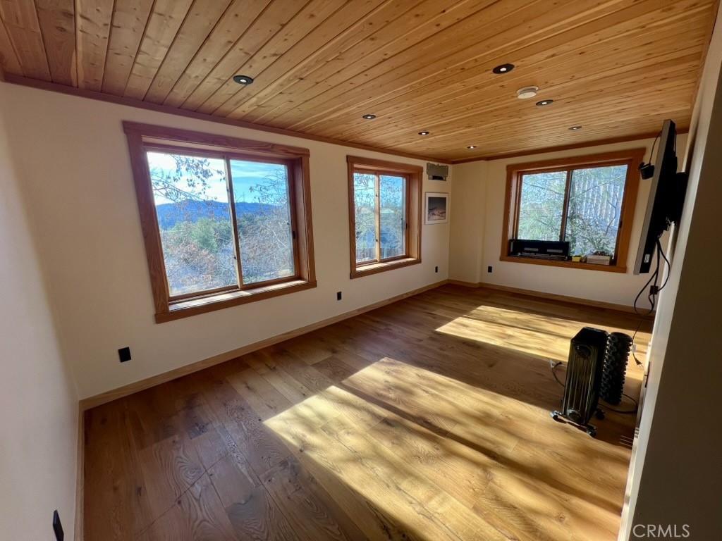 20820 Elderberry Way, Groveland, CA 95321