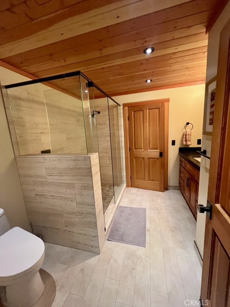 20820 Elderberry Way, Groveland, CA 95321