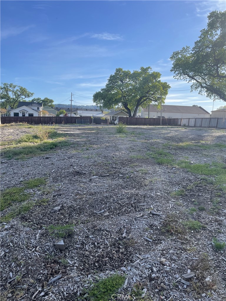 0 8th St, Templeton, CA 93465