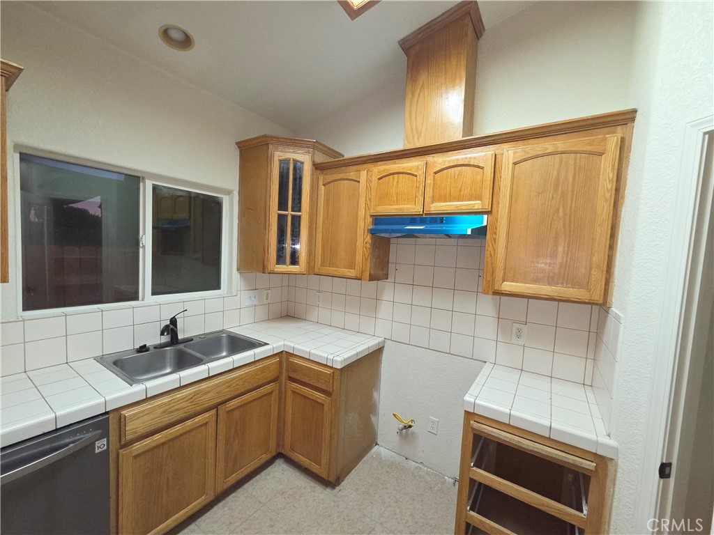 1511 Ronnie Ct, Merced, CA 95341
