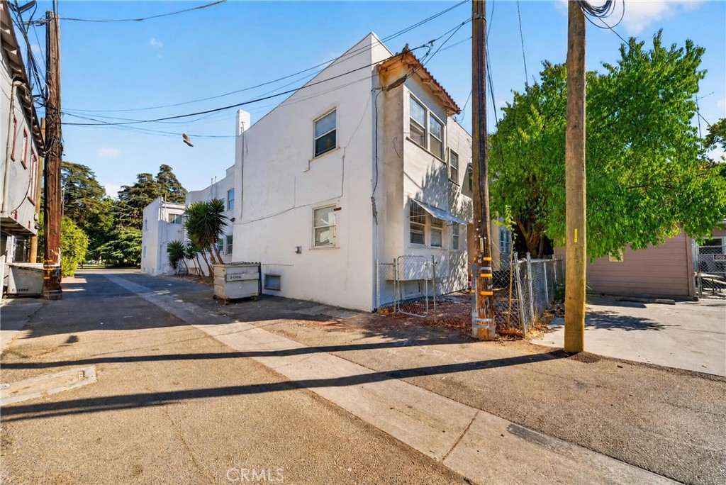 2023 O St, Merced, CA 95340