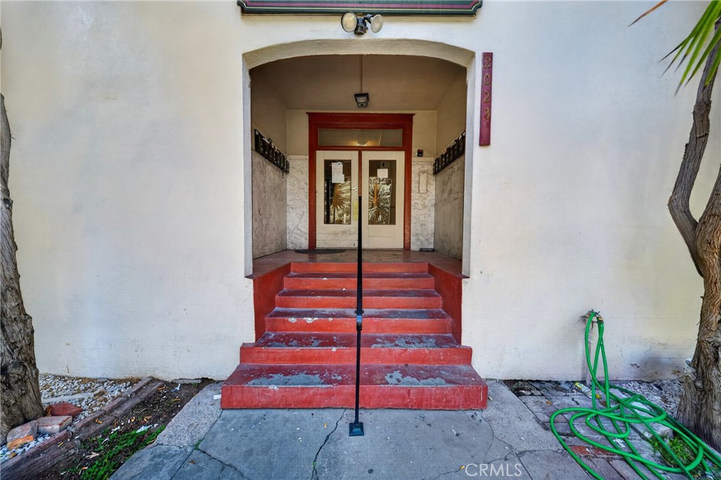 2023 O St, Merced, CA 95340