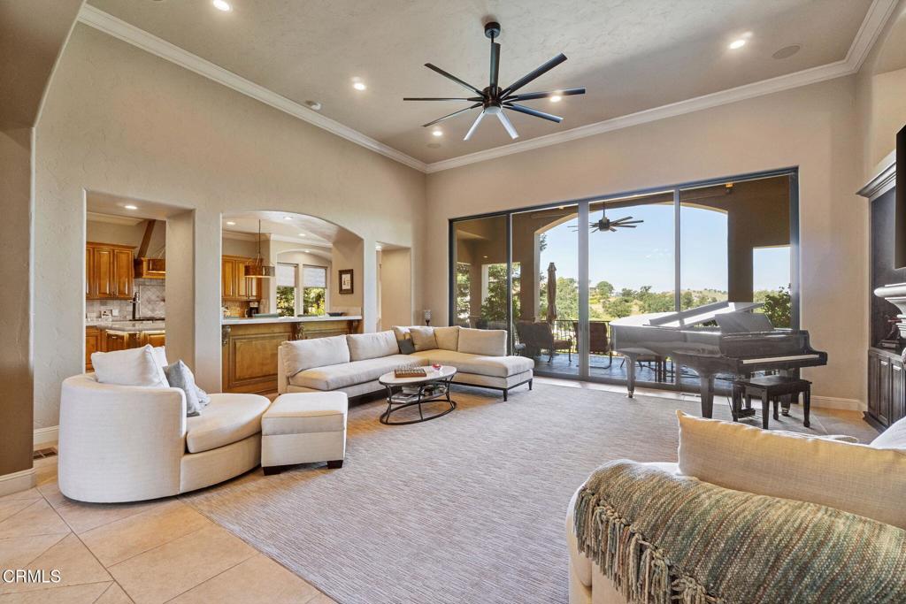 21788 Brighton Crest Dr, Friant, CA 93626