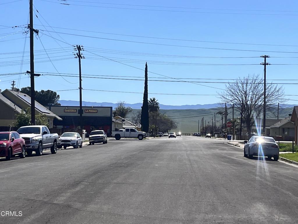 155 N Hachman St, Coalinga, CA 93210