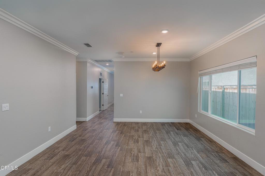 9634 Silver Falls Ln, Shafter, CA 93263