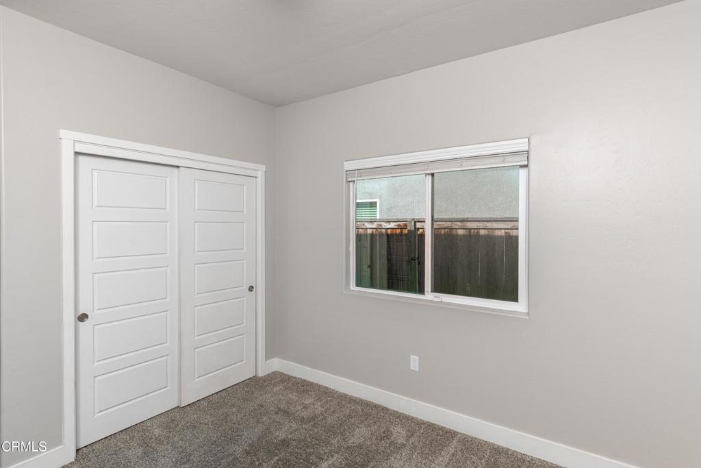 9634 Silver Falls Ln, Shafter, CA 93263