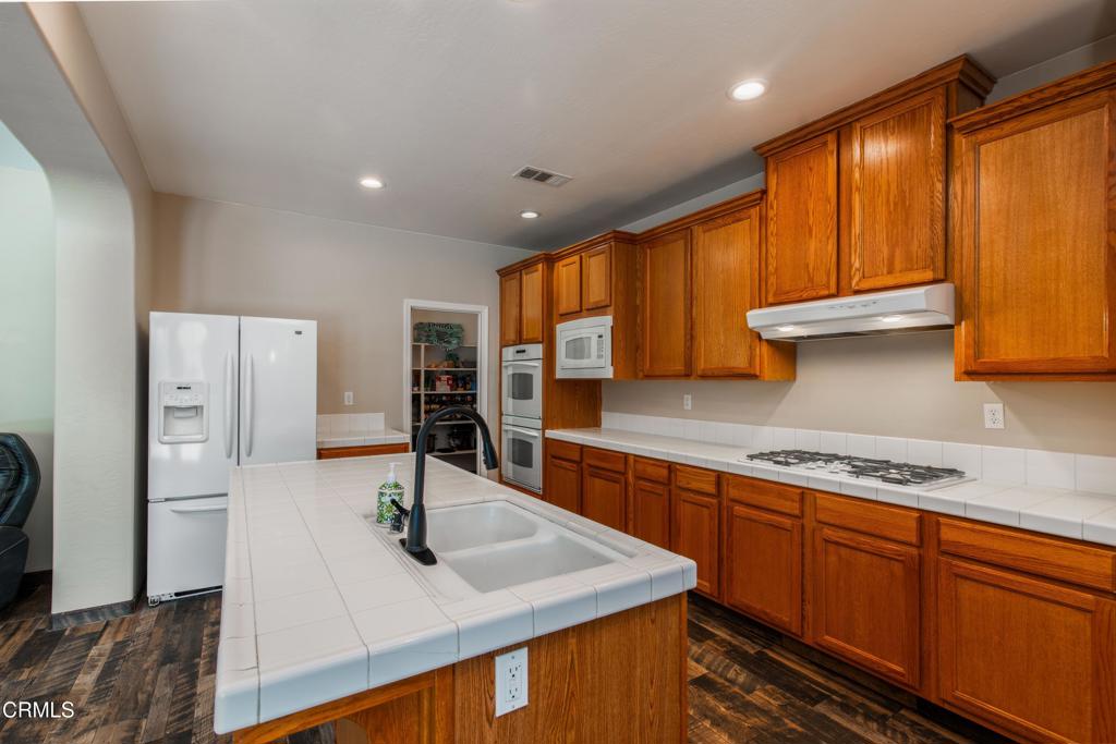 501 Butte Ct, Shafter, CA 93263