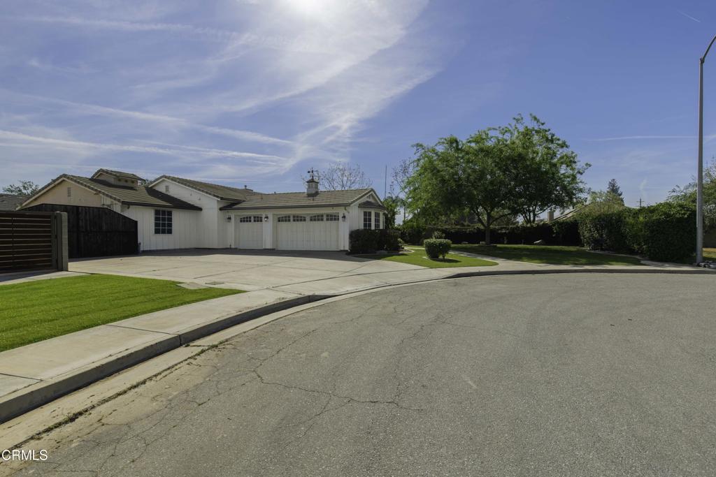 501 Butte Ct, Shafter, CA 93263