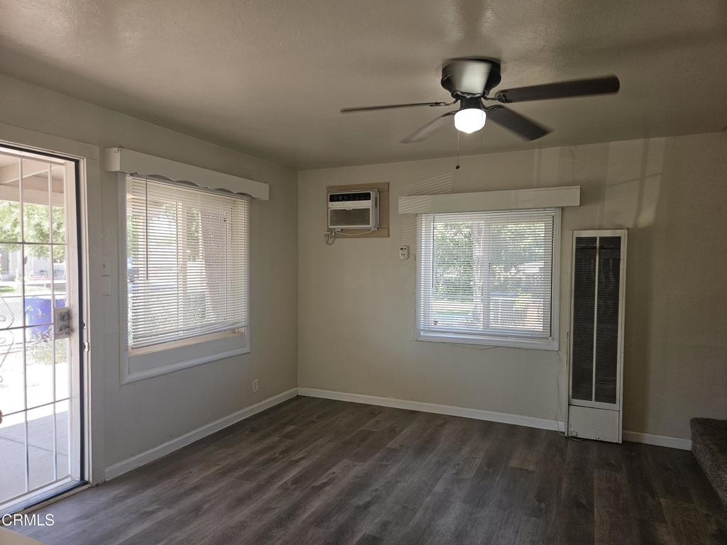 1240 J St, Sanger, CA 93657