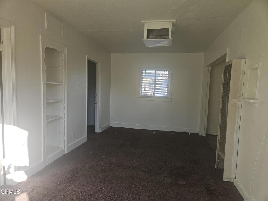 1240 J St, Sanger, CA 93657