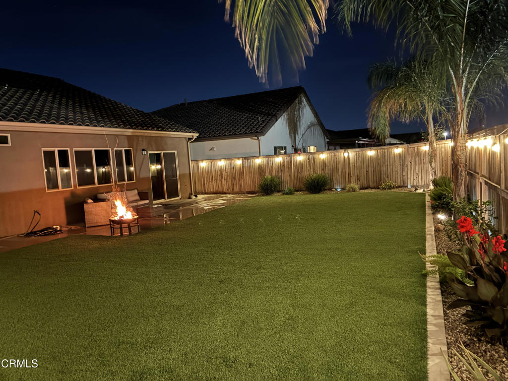 3317 Whispering Forest Ln, Shafter, CA 93263