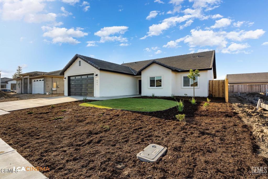 716 Sammy Way, Shafter, CA 93263