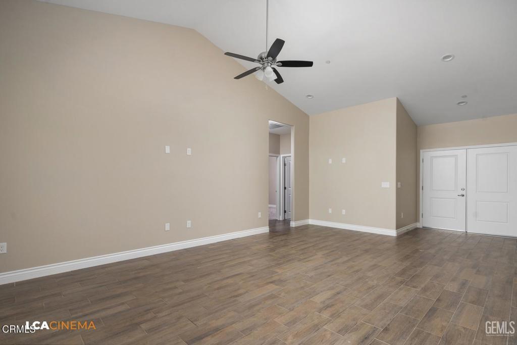 716 Sammy Way, Shafter, CA 93263