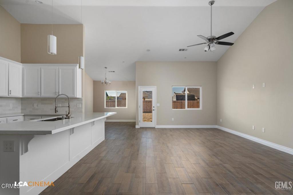 716 Sammy Way, Shafter, CA 93263