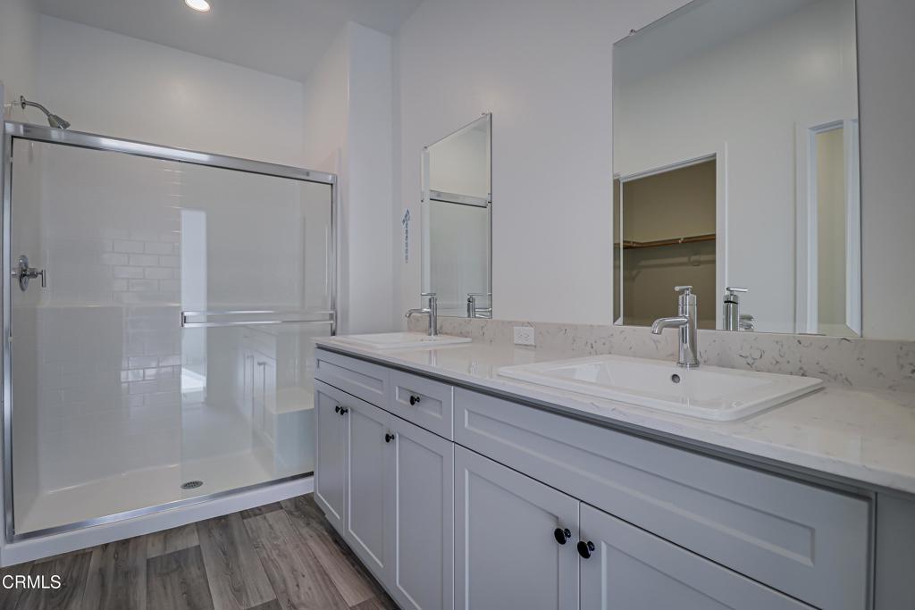 9627 Maple Terrace Ln, Shafter, CA 93263