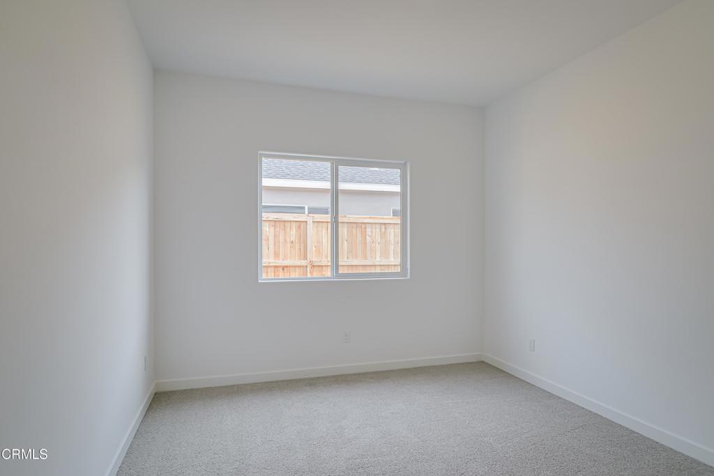 9627 Maple Terrace Ln, Shafter, CA 93263