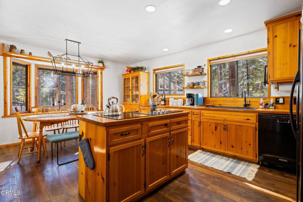 42031 N Evergreen Rd, Shaver Lake, CA 93664