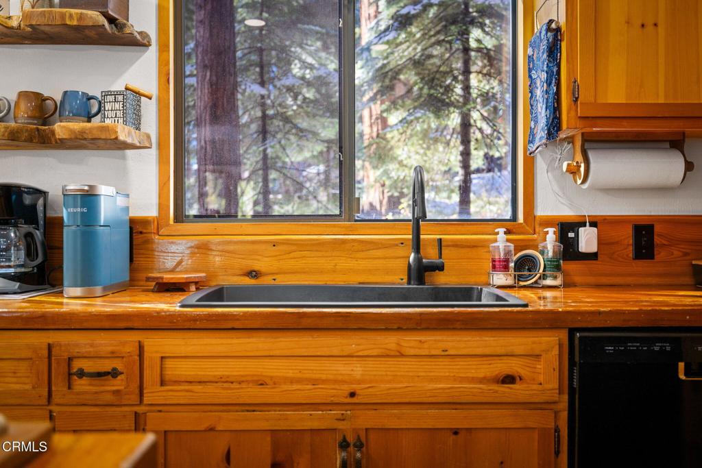 42031 N Evergreen Rd, Shaver Lake, CA 93664