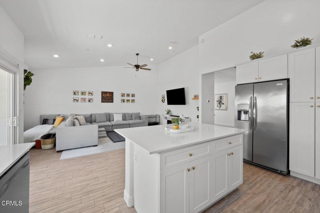3312 Rustic Woods Ln, Shafter, CA 93263