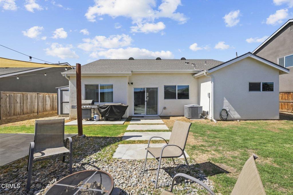 3312 Rustic Woods Ln, Shafter, CA 93263
