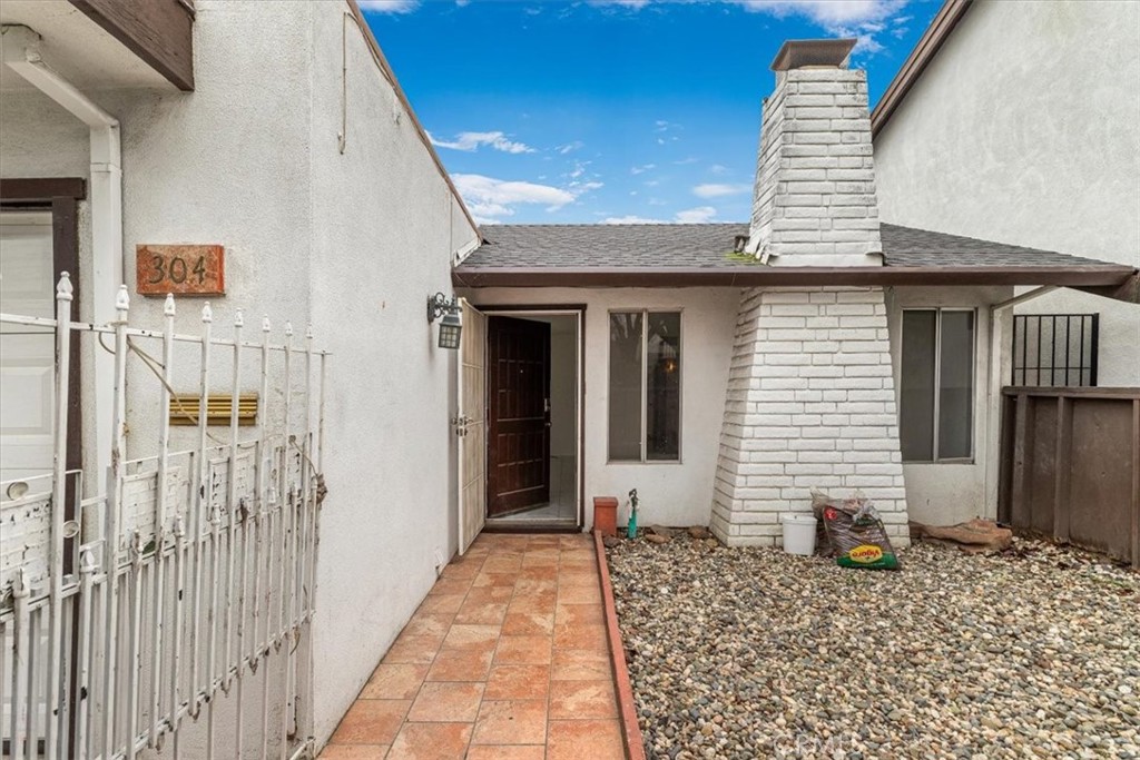 304 Los Verdes Ct, Modesto, CA 95354