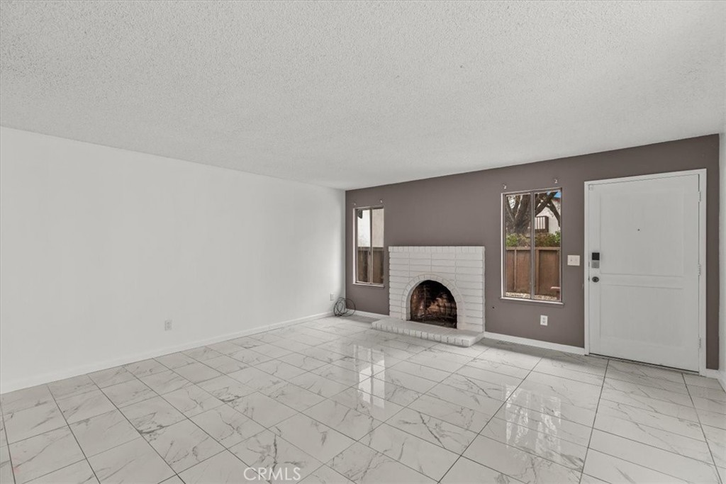 304 Los Verdes Ct, Modesto, CA 95354