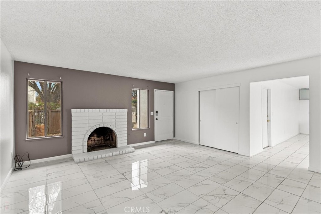 304 Los Verdes Ct, Modesto, CA 95354