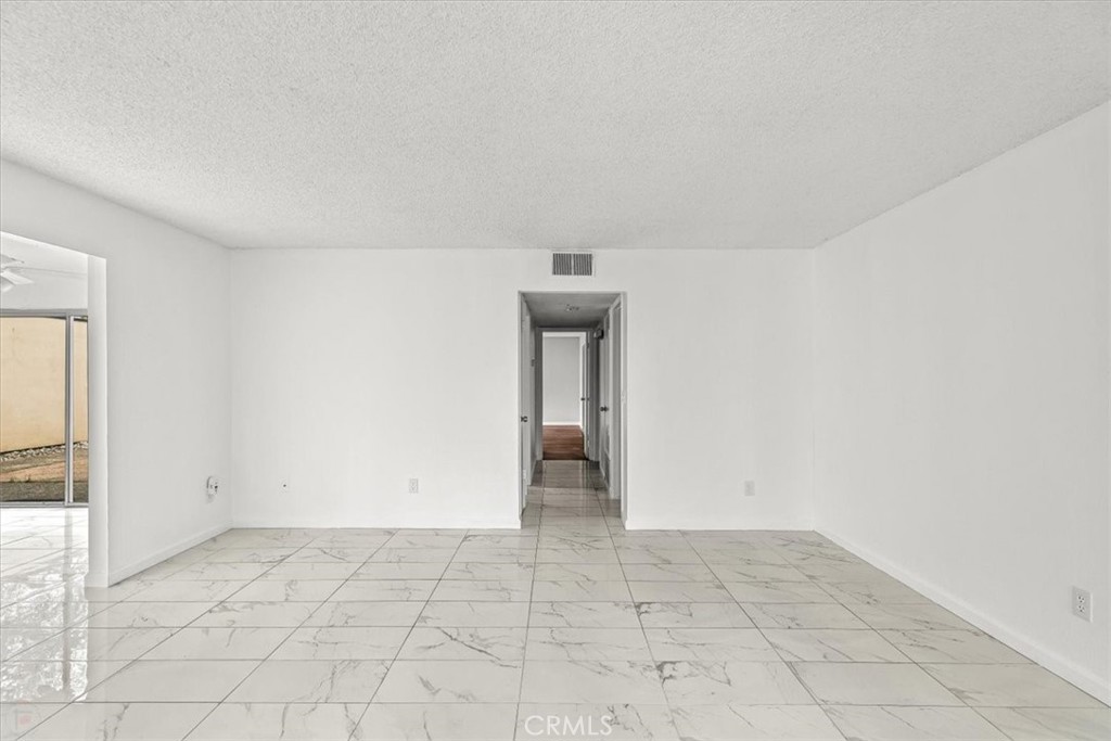 304 Los Verdes Ct, Modesto, CA 95354