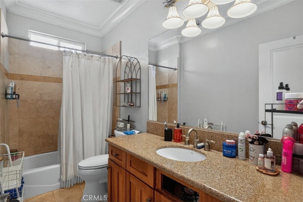 82 N Wathen, Sanger, CA 93657