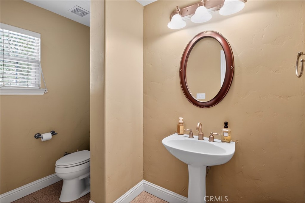 82 N Wathen, Sanger, CA 93657