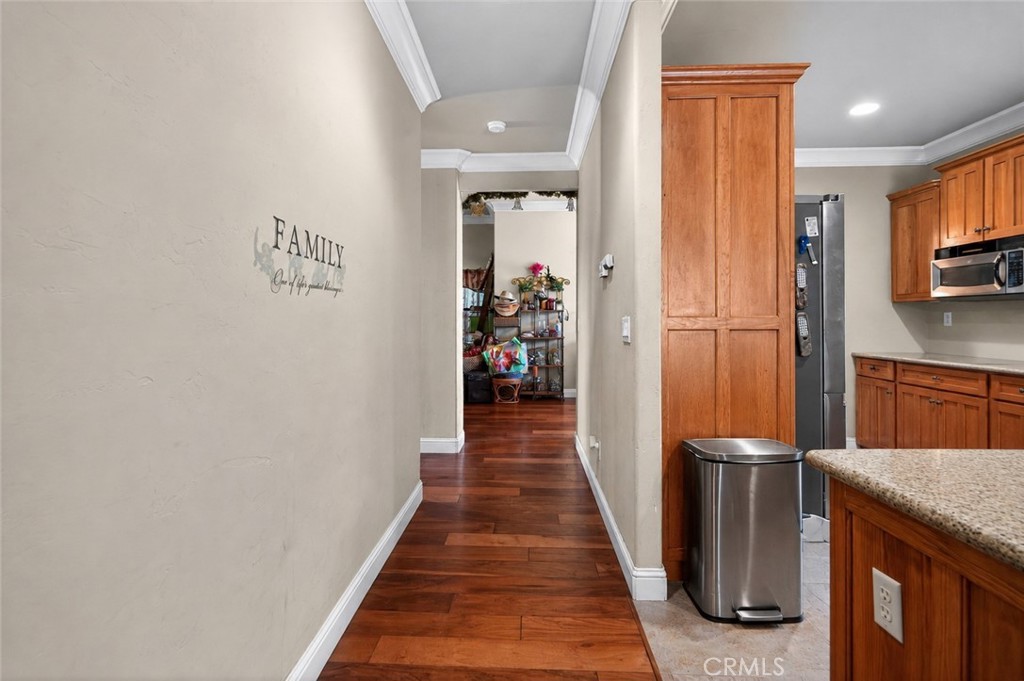 82 N Wathen, Sanger, CA 93657