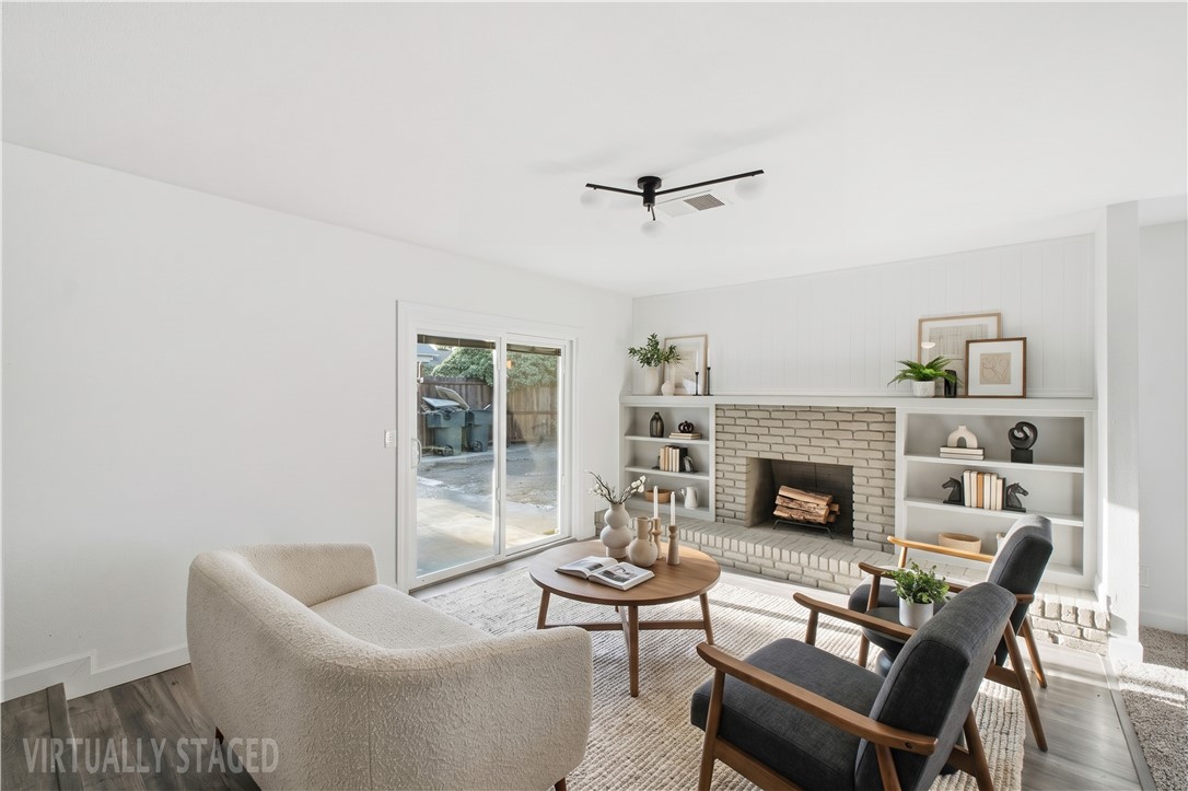 626 W Dorothea, Visalia, CA 93277