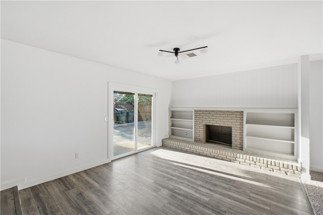 626 W Dorothea, Visalia, CA 93277