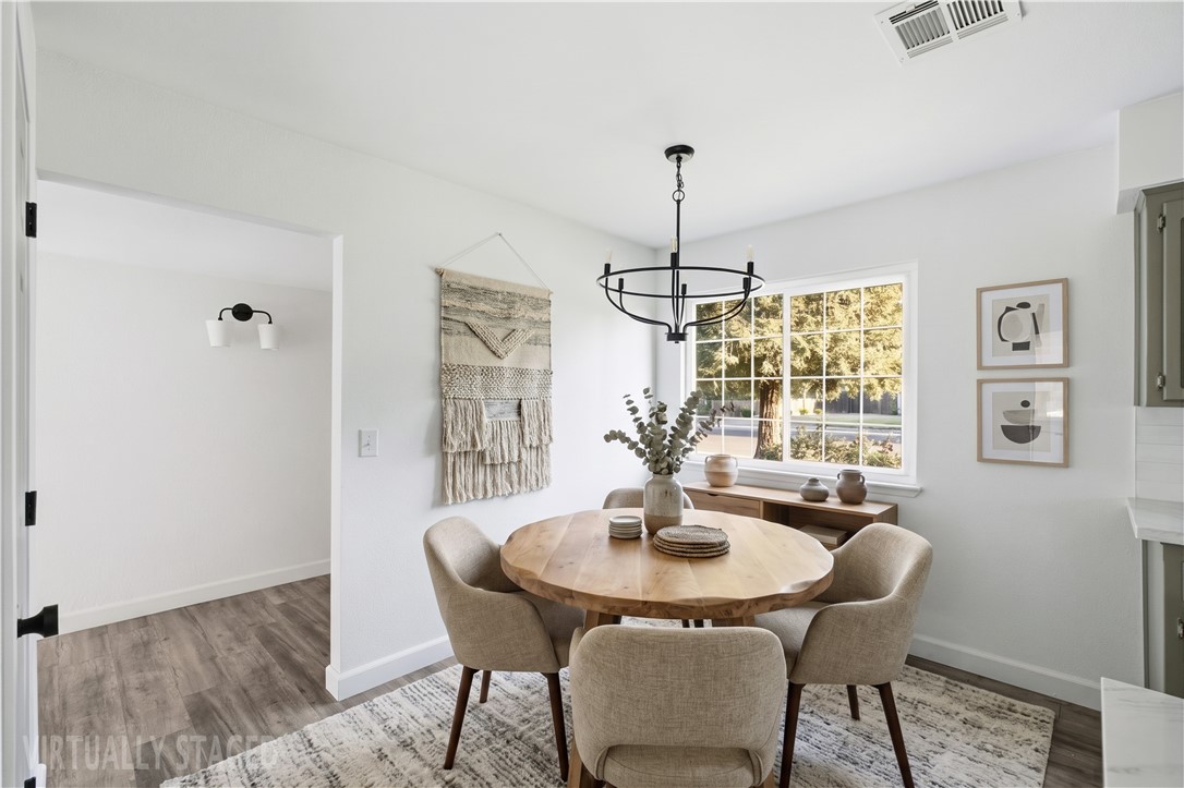 626 W Dorothea, Visalia, CA 93277