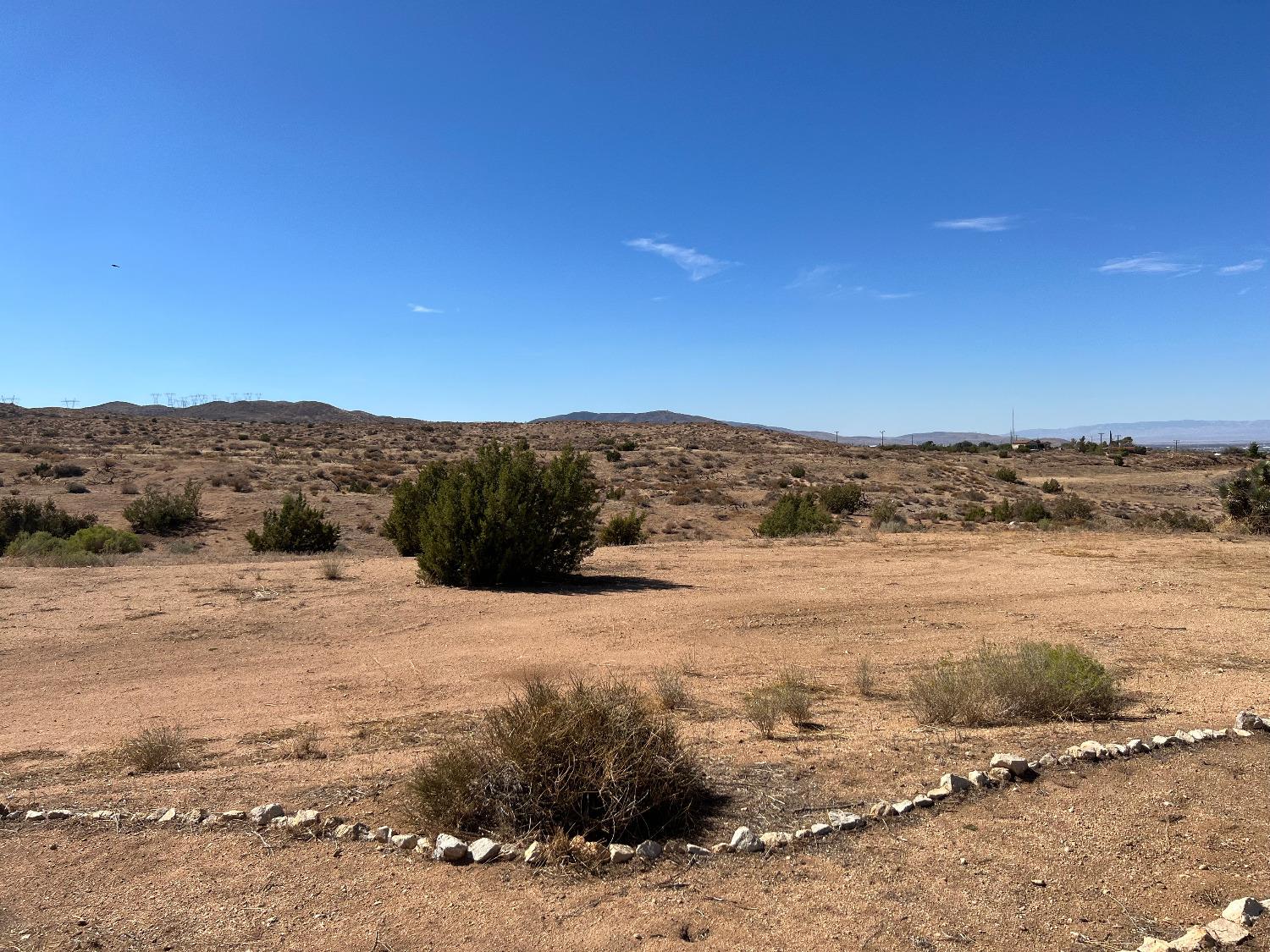 3048 Vic 47Th Ste Mt, Palmdale, CA 93550