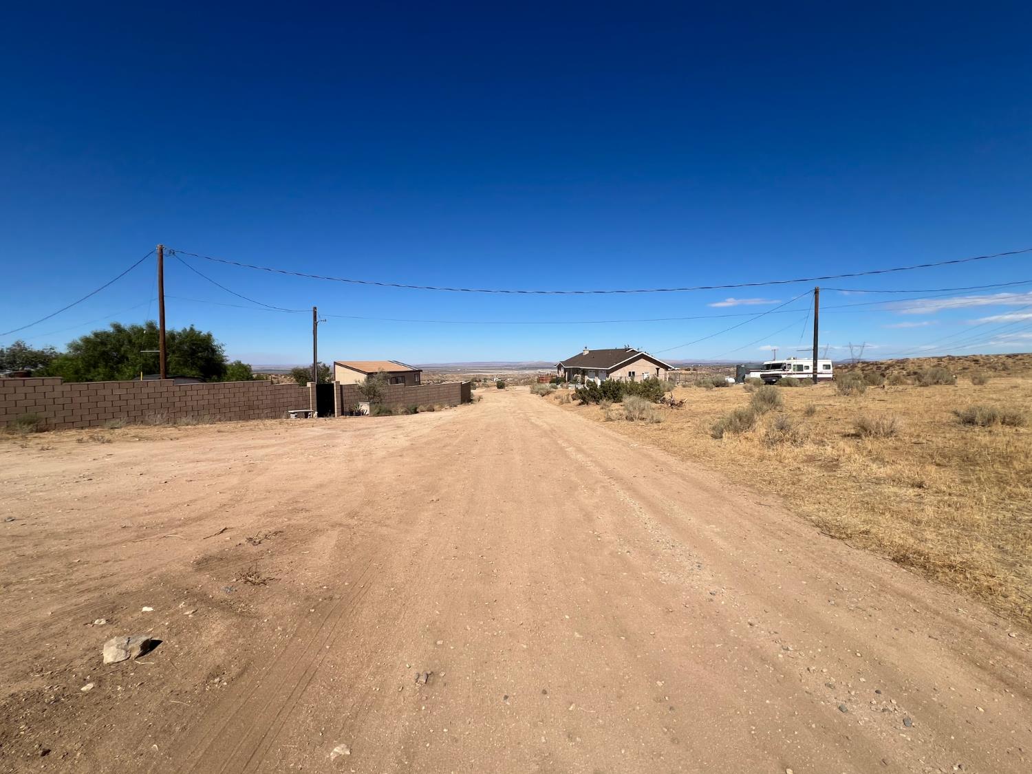 3048 Vic 47Th Ste Mt, Palmdale, CA 93550