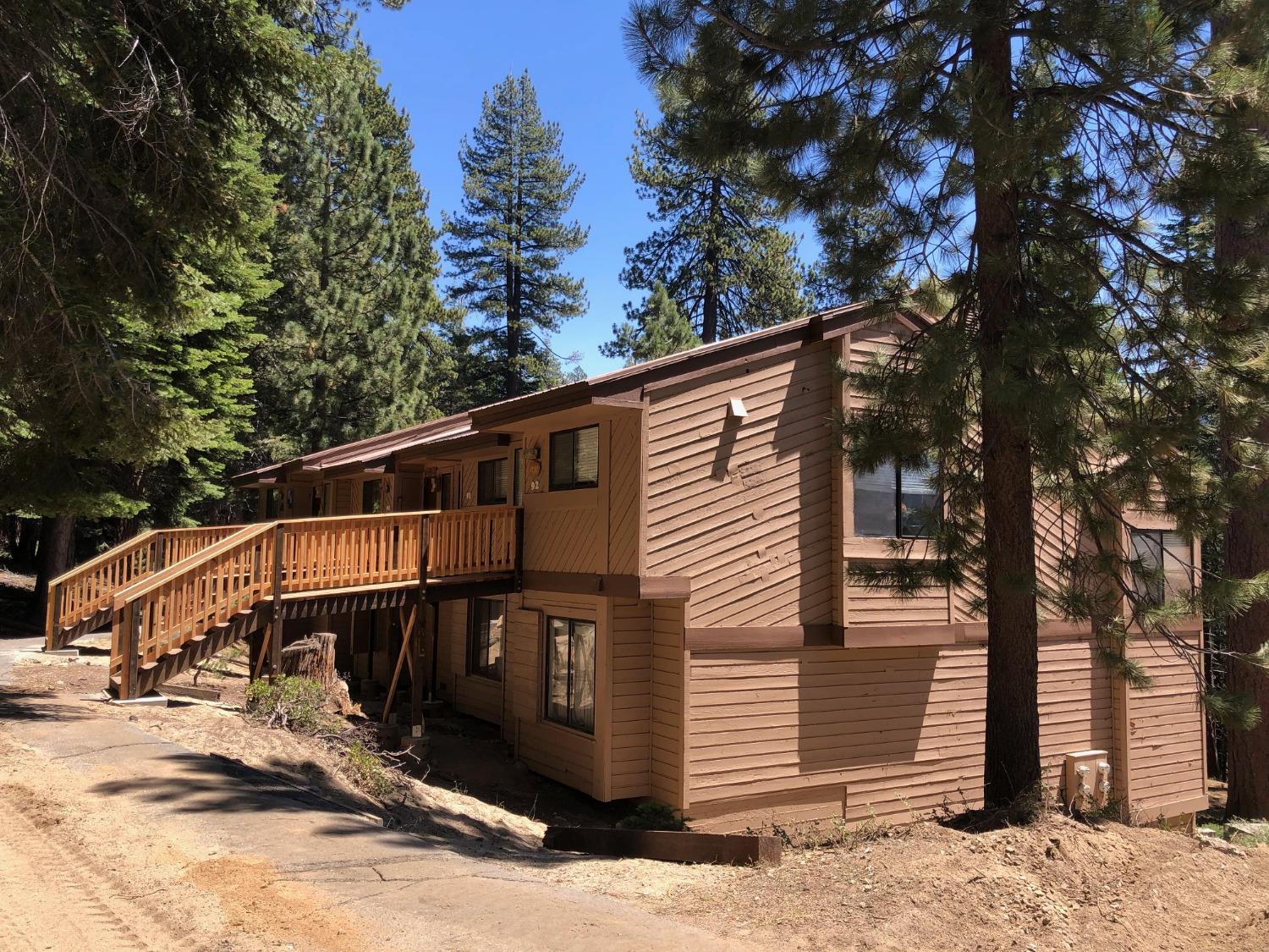 62792 Skiview Ln, Huntington Lake, CA 93634
