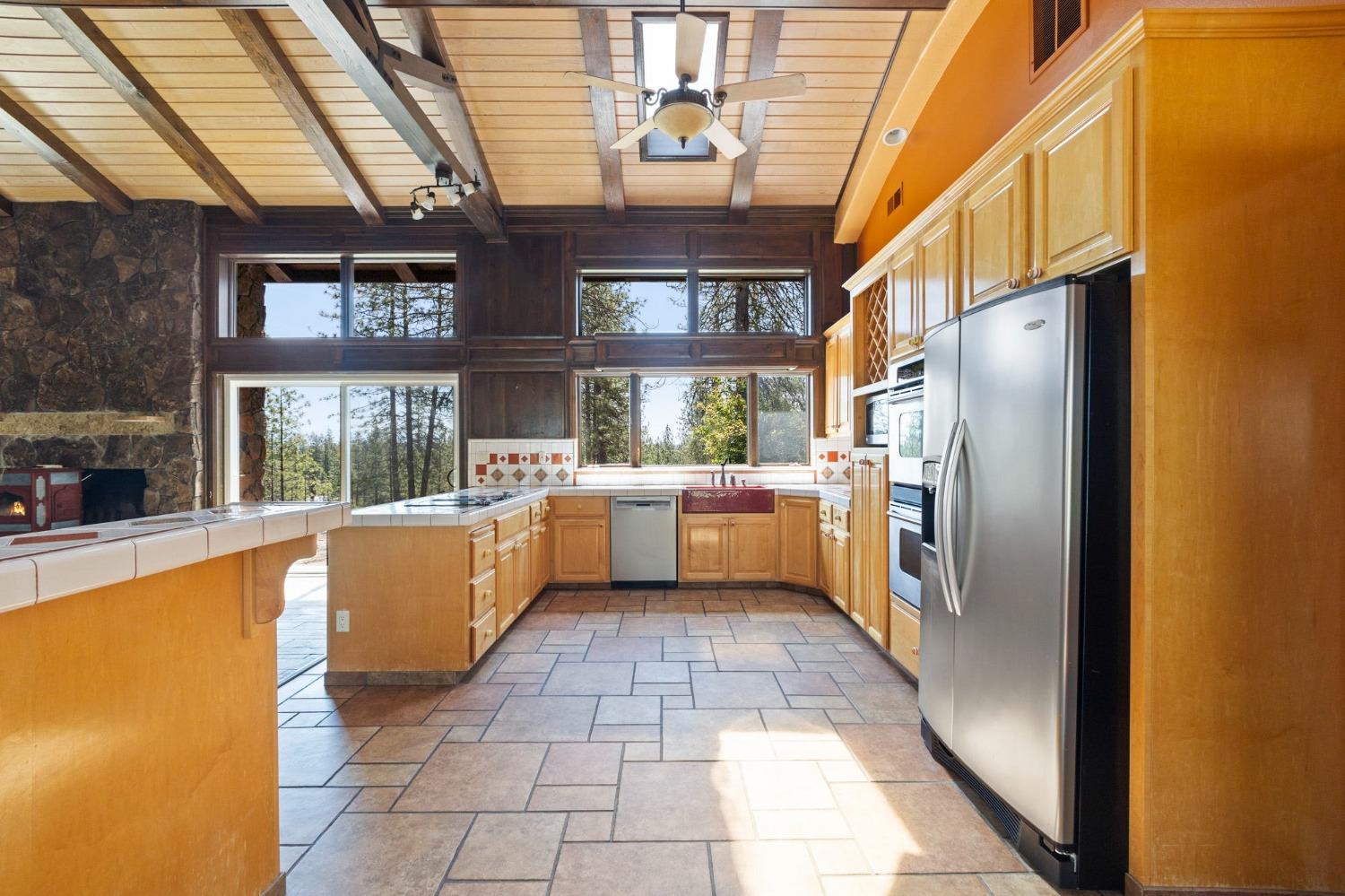 10379 Mcmahon Rd, Coulterville, CA 95311